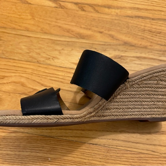 Clarks Collection Black Heeled Sandals EUC Sz 8 - Picture 3 of 5